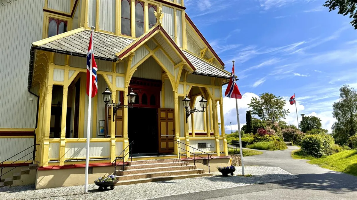 Sommeråpen kirke